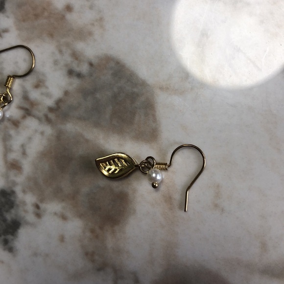 earring - Picture 3 of 3